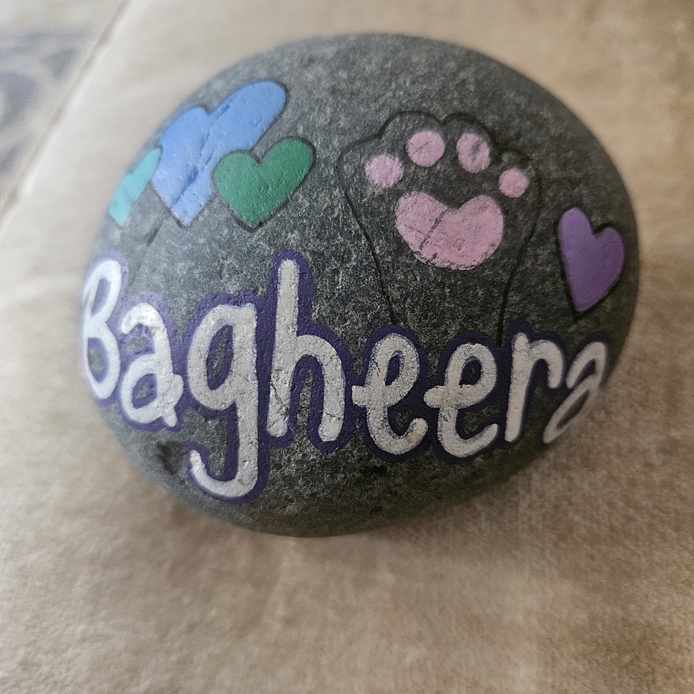 Decorative Painted Stone with Hearts and Paw Print "Bagheera"